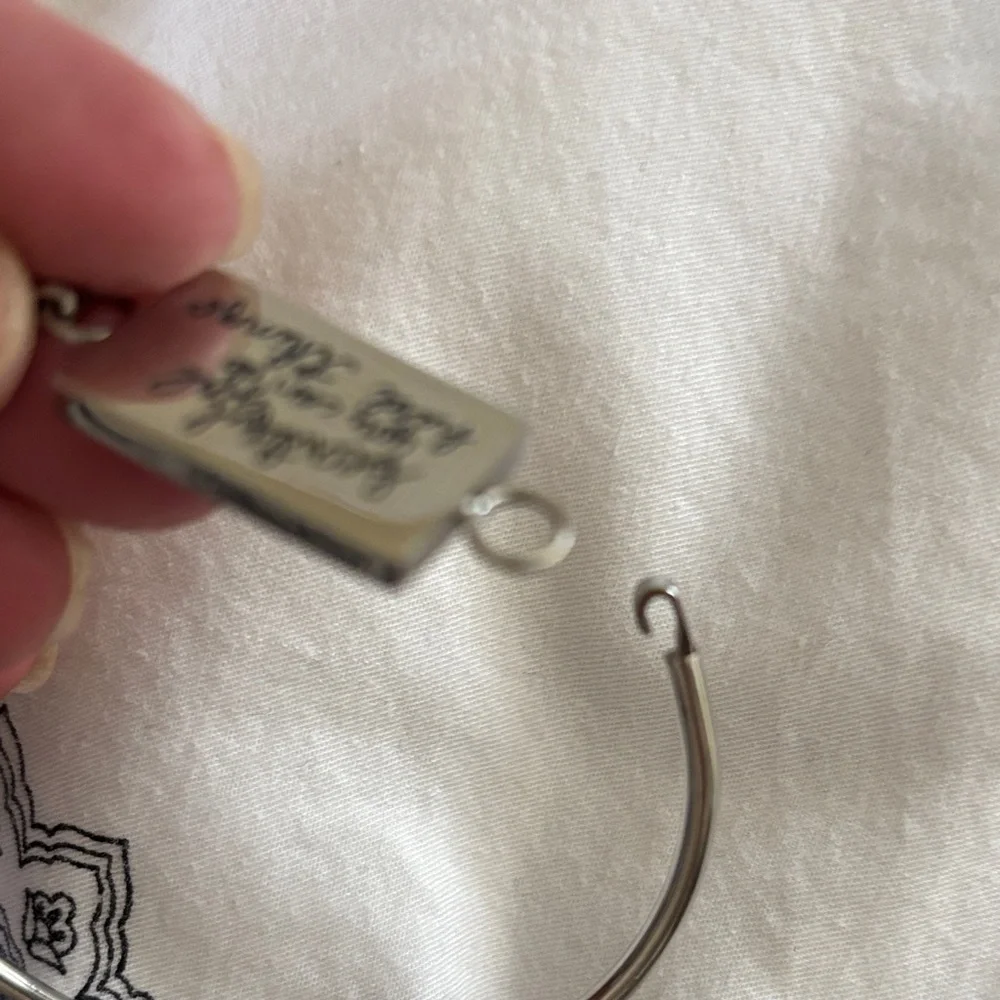 Plunder “Beautiful Girl You‎ can do  hard things “Elegant Silver Tone Bracelet